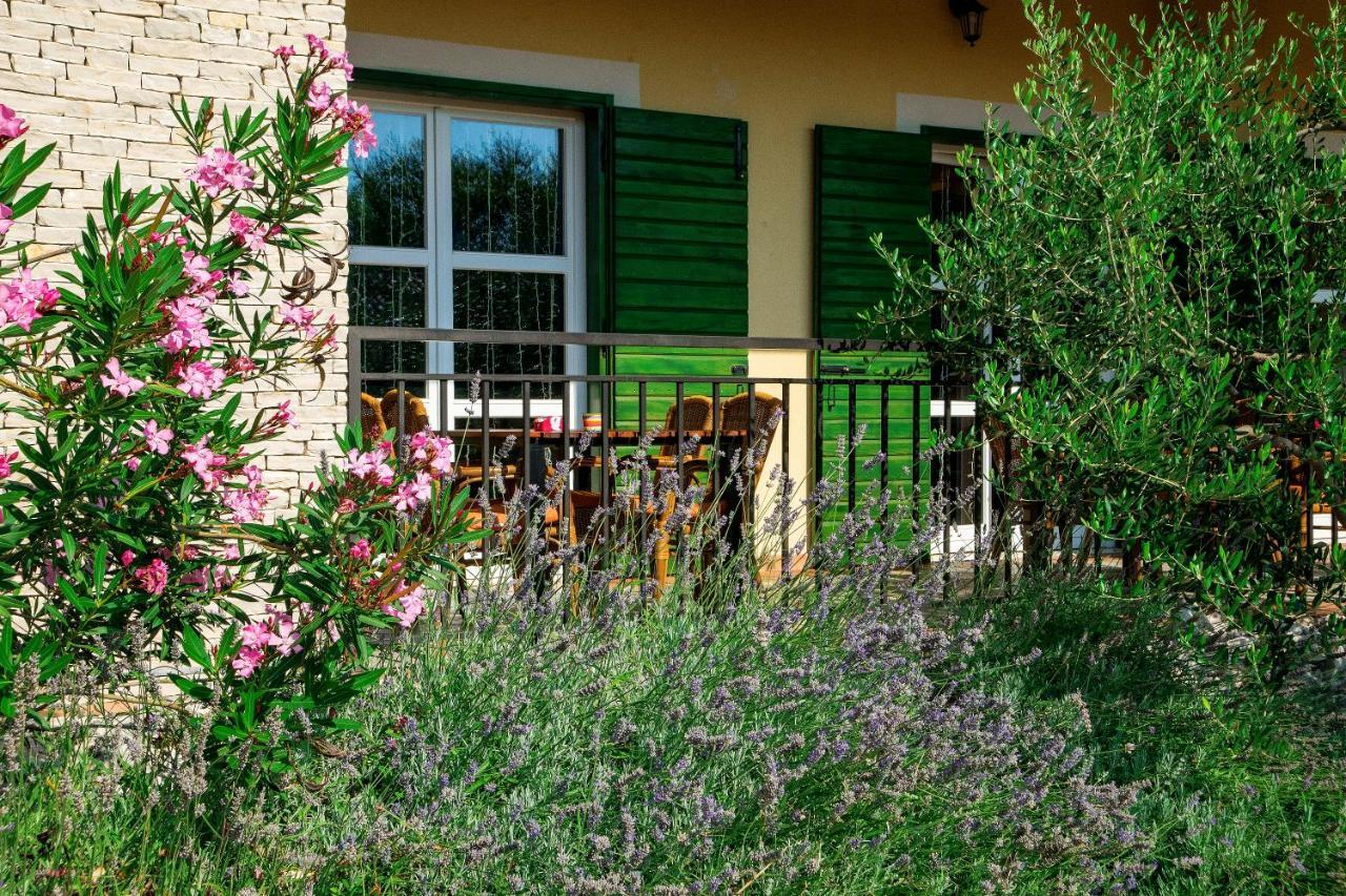 Hotel Vrata Krke Lozovac Kültér fotó